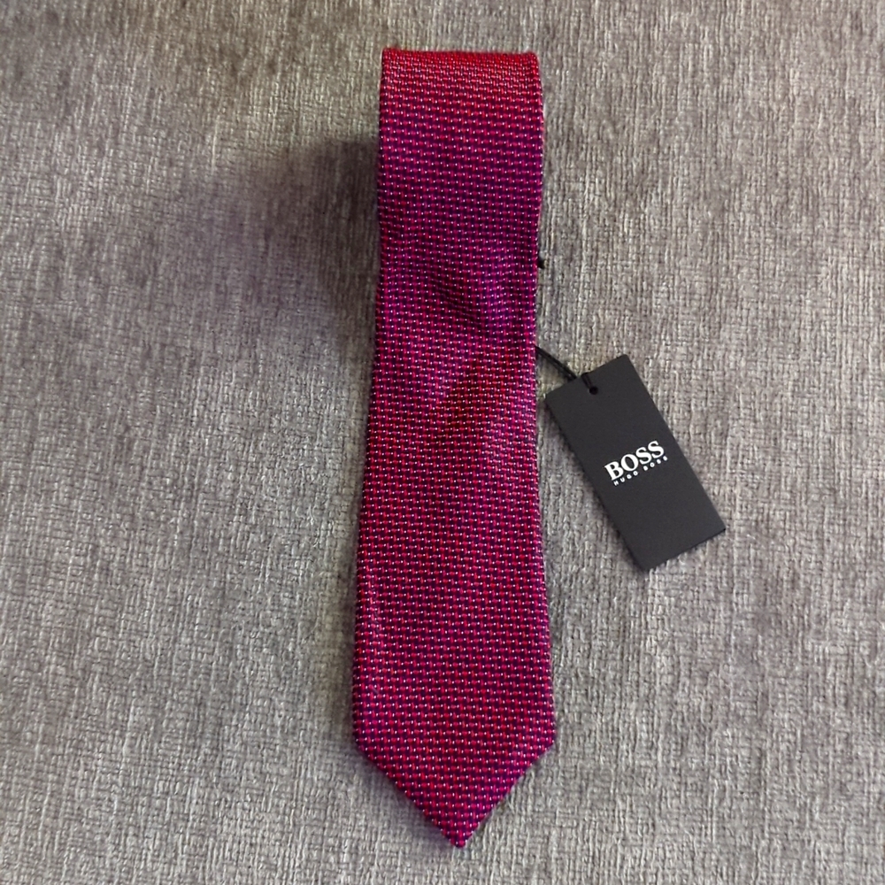 Hugo Boss silk tie